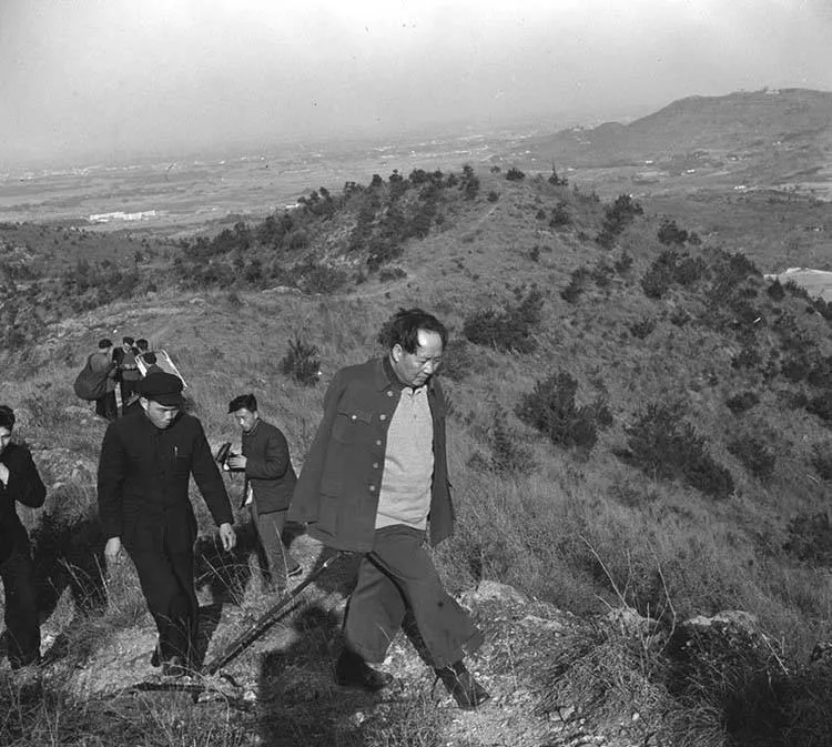 登山路上.jpg