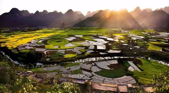 紅軍長(zhǎng)征起止時(shí)間和地點(diǎn)_紅軍長(zhǎng)征開始地點(diǎn)結(jié)束地點(diǎn)_紅軍長(zhǎng)征起點(diǎn)和終點(diǎn)時(shí)間