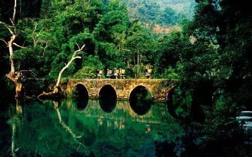 紅軍長(zhǎng)征開始地點(diǎn)結(jié)束地點(diǎn)_紅軍長(zhǎng)征起止時(shí)間和地點(diǎn)_紅軍長(zhǎng)征起點(diǎn)和終點(diǎn)時(shí)間