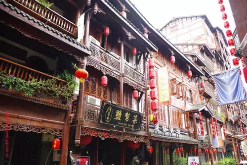 紅軍長(zhǎng)征開始地點(diǎn)結(jié)束地點(diǎn)_紅軍長(zhǎng)征起止時(shí)間和地點(diǎn)_紅軍長(zhǎng)征起點(diǎn)和終點(diǎn)時(shí)間