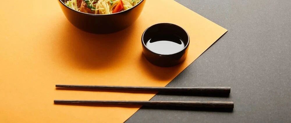 吃饭时的“第一筷子”，决定了你的体重和血糖