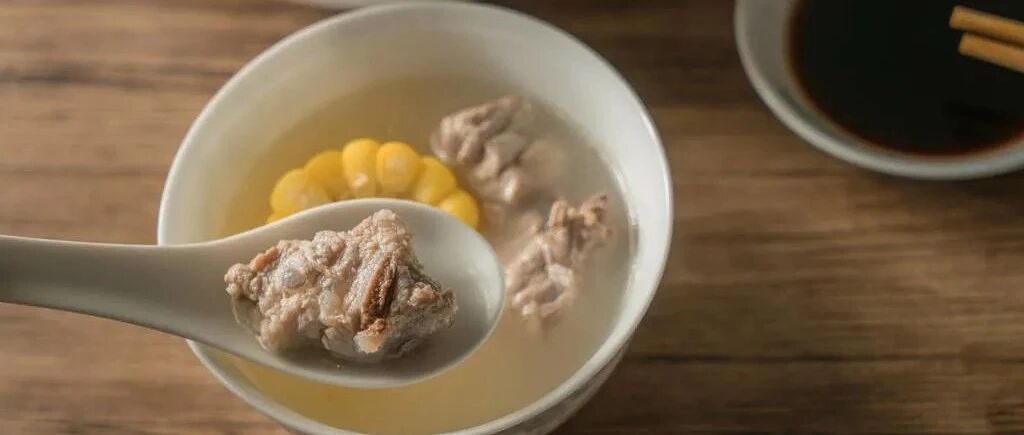 喝汤，到底有没有营养？营养专家揭开汤的“两幅面孔”