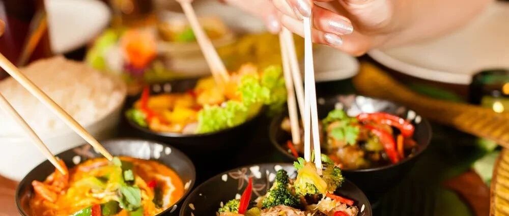 吃饭快，血脂异常的又一诱因！早中晚各有“最佳进餐时长”