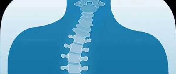 500多万中小学生脊柱“变形”了！一个动作改善脊柱侧弯