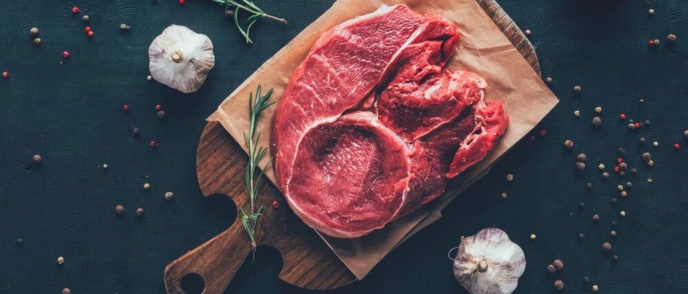 说一个提高夏天「抗热能力」的方法：少吃肉