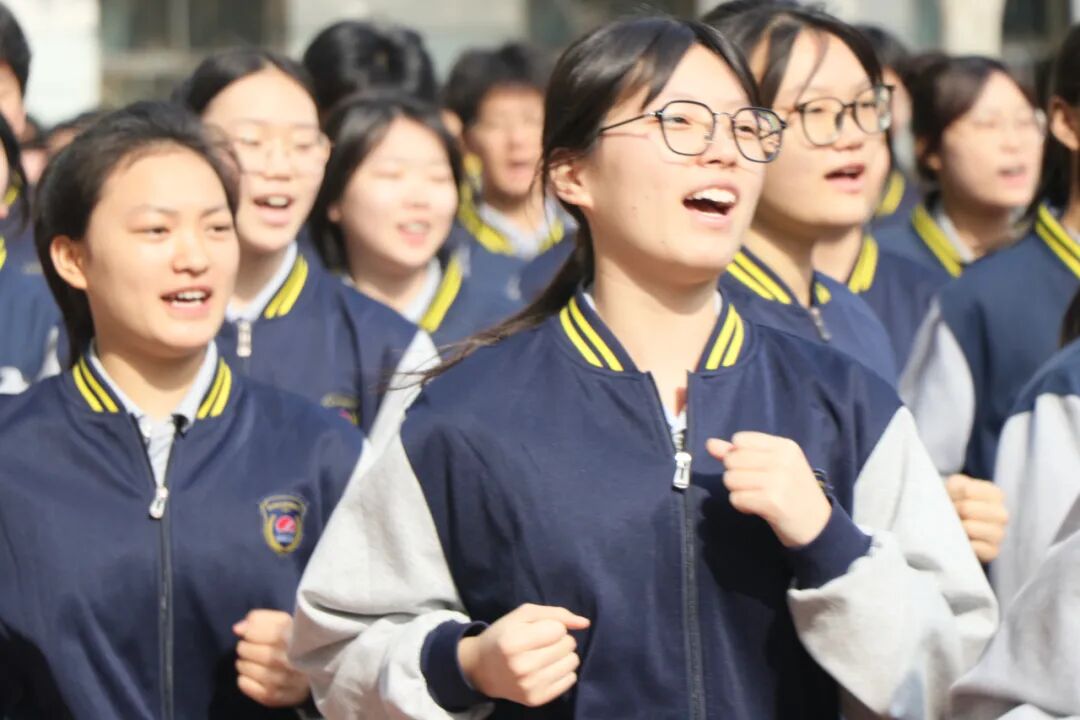 【校园动态】附中高一年级组织跑操比赛