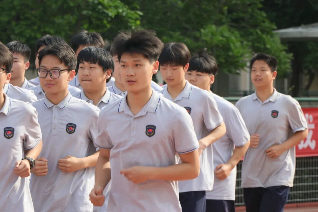 【校园动态】附中高一年级组织跑操比赛