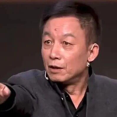 易中天工作室被注销引关注，你可能不知道他的身世如此显赫