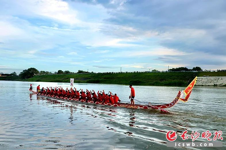 赛龙舟为什么能火出圈