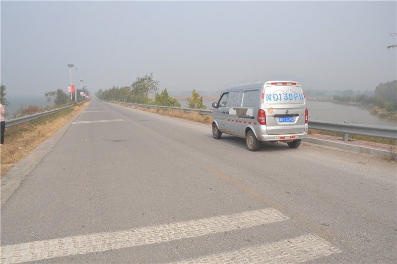 上梁山看看,自愿的 图片