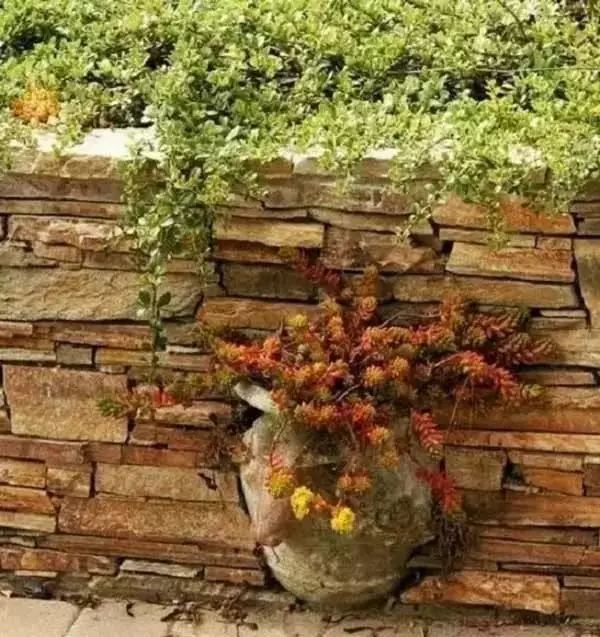 一面石头墙，惊艳整个乡村院落