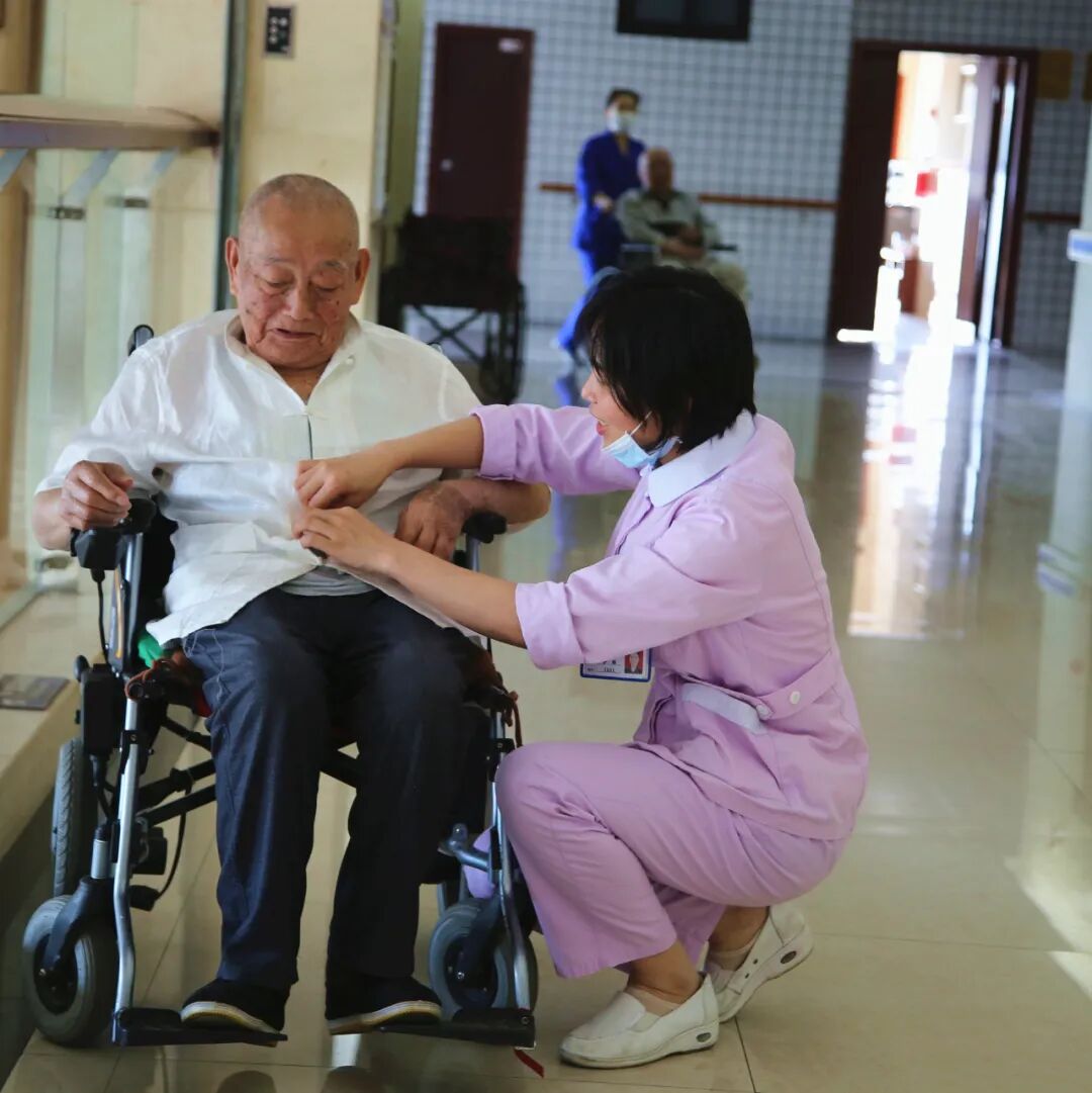 惠及东坡老人眉山发布35项基本养老服务清单