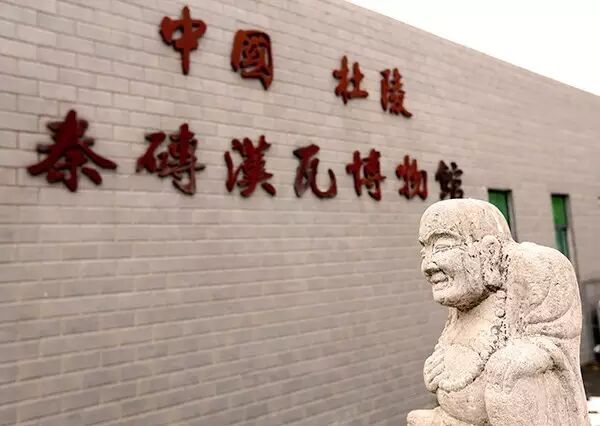 长安父子做收藏二十年,建成中国最大,世界唯一的博物馆!