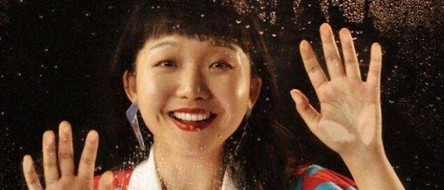她又矮又胖，25岁却成功逆袭“未来影后”！如何将一手烂牌打成王炸？