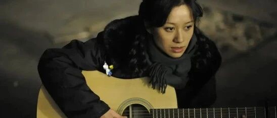 她是《武林外传》最透明的主角，事业巅峰却退隐开客栈，43岁给同龄人当妈重上热搜：祝无双消失的15年在悄悄成长