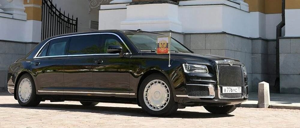 普京来访自带“大劳”？法国总统座驾才22万？