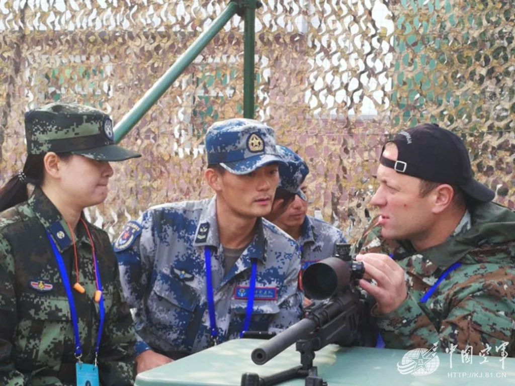 中國空降兵雷神突擊隊首次參加鋒刃2018國際狙擊手射擊競賽