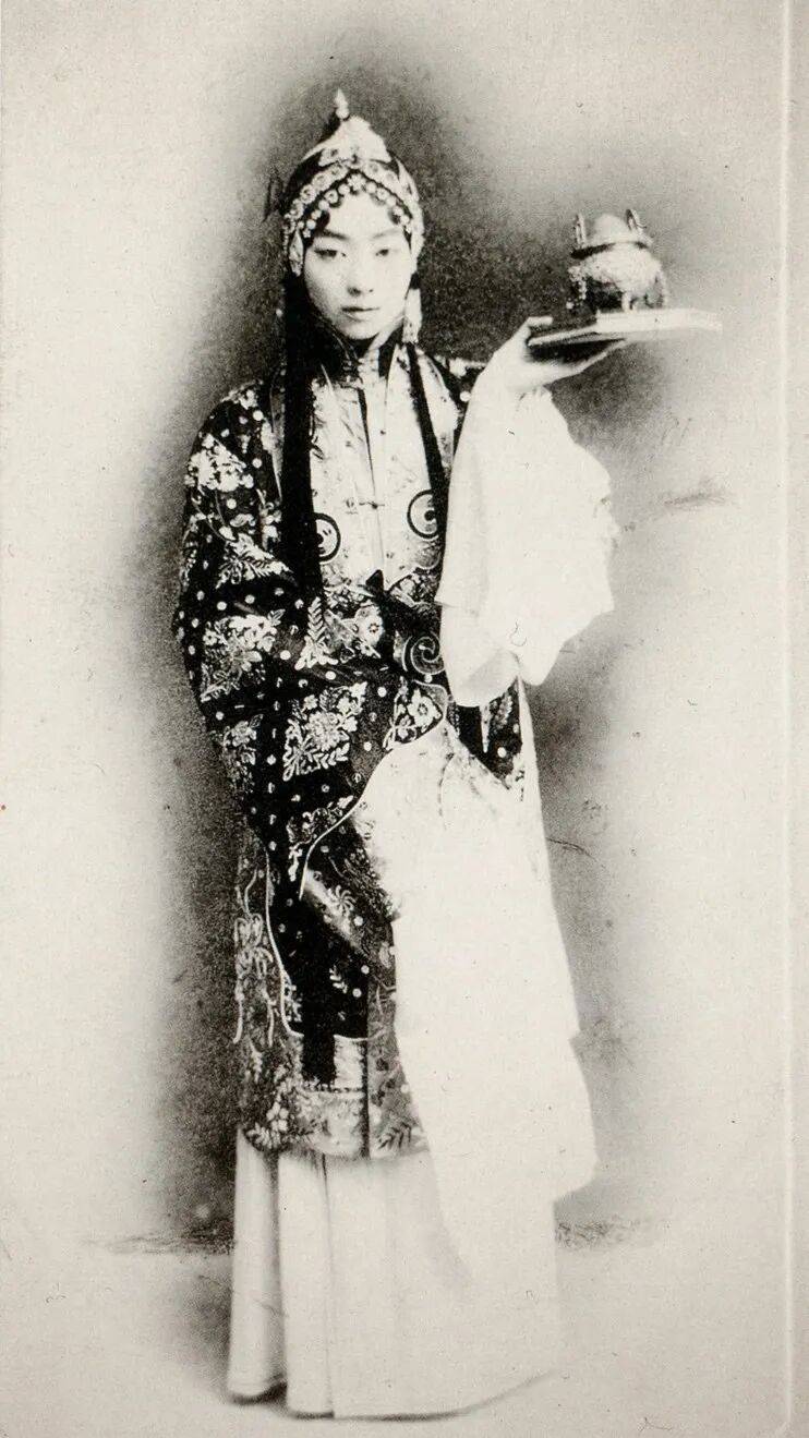 梅兰芳的生平简介_梅兰芳生平_梅兰芳简介和故事