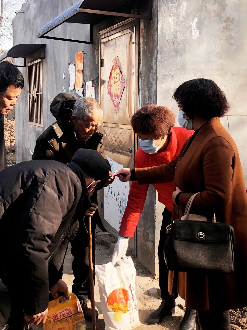 奔走相告（精准扶贫的住院费能报多少）精准扶贫如何报销医疗，(图9)