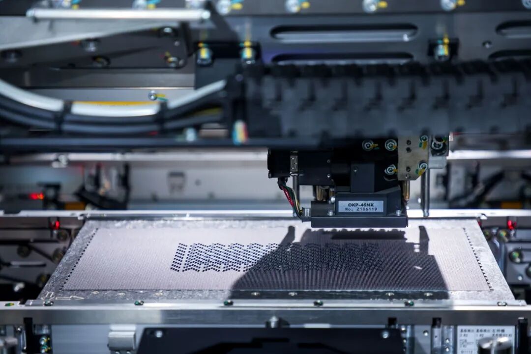 跻身“品牌国家队”！强力巨彩凭什么入选《大国品牌》？