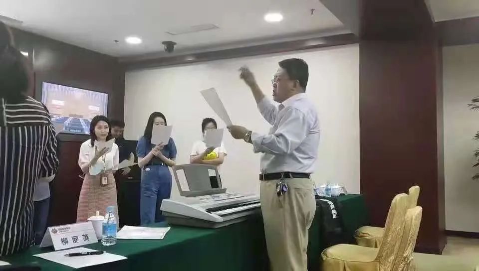 我公司为国电物资集团排练并录制合唱歌曲《我宣誓》庆祝建党百年(图4)