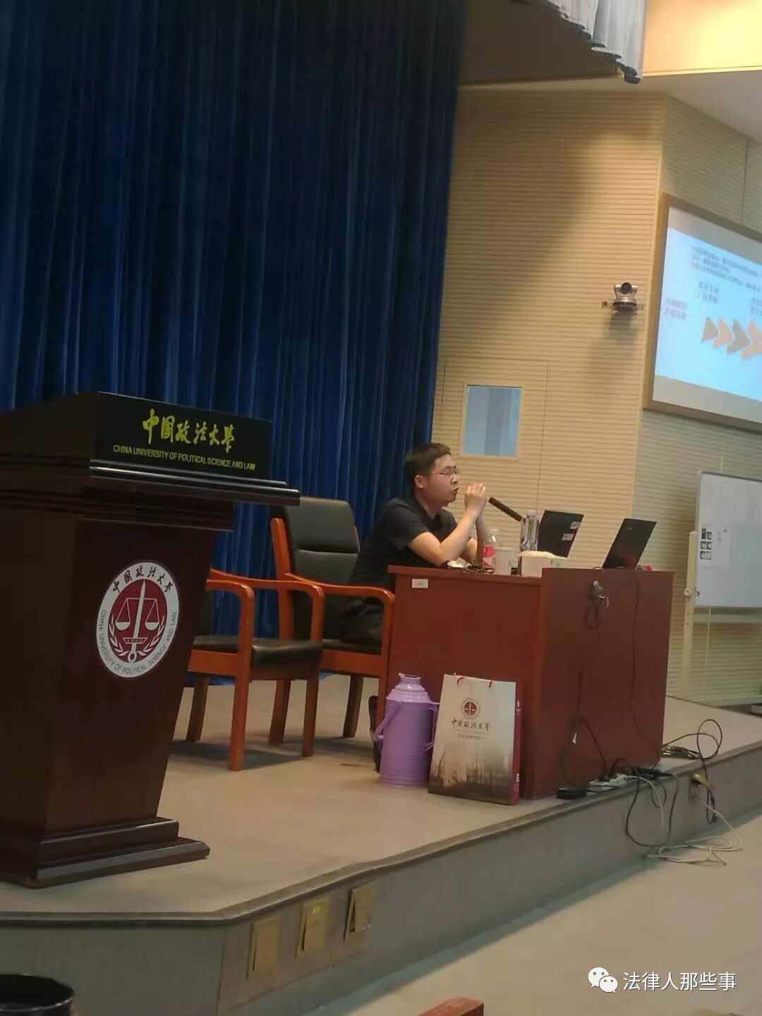 必看律师如何与法官融洽沟通