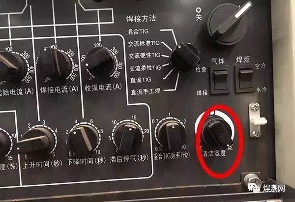 焊接铝管时，表面总是发黑，怎么办？