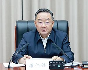 农业农村部党组召开会议 传达习近平总书记在湖南考察调研和新时代推动中部地区崛起座谈会上的重要讲话精神(图3)