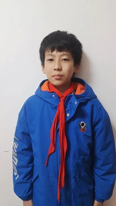 级做贡献。他会继续怀揣着对学习的热爱，砥砺前行！六（10）中队包晗昱