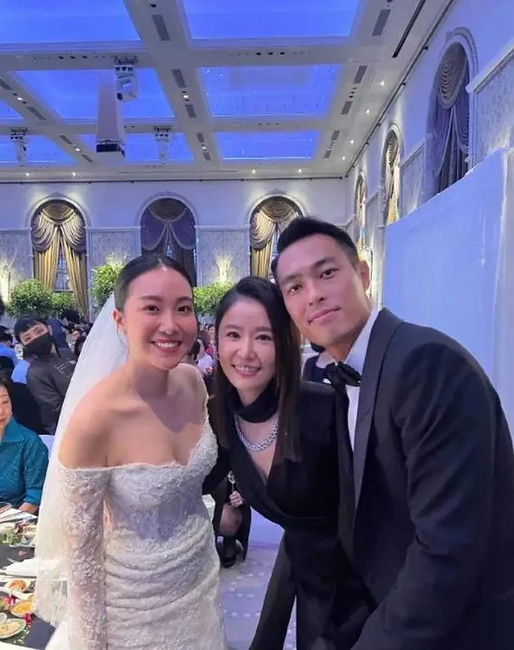 杨祐宁父亲离世