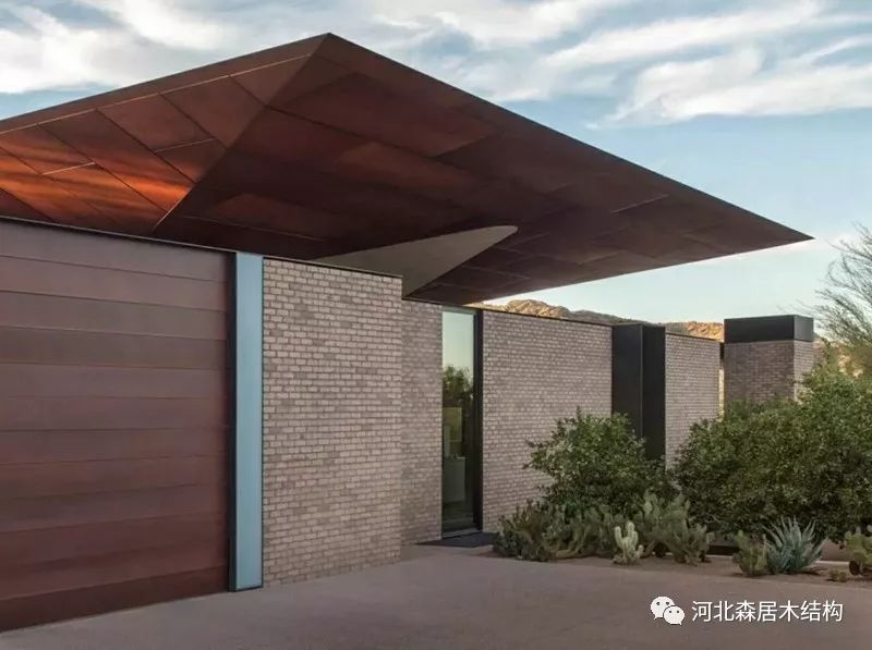 仿若生命与环境自然共生的arizona沙漠住宅 防腐木 木结构建筑 木别墅 木屋 木地板 花架 凉亭厂家 栈道价格 胶合木 河北森居木结构房屋科技有限公司