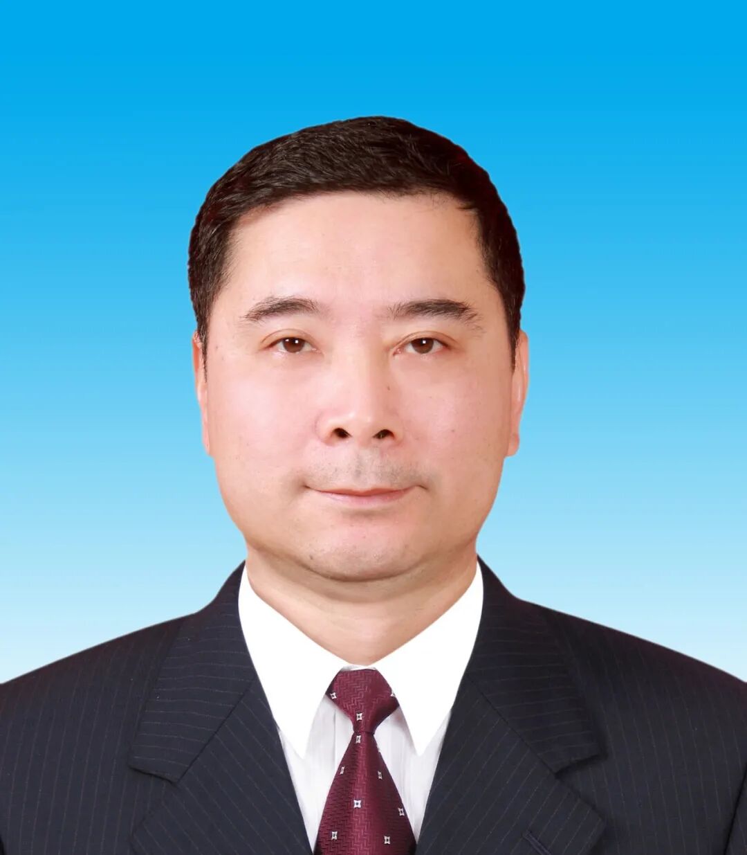 黄伟东同志黄伟东,男,汉族,1974年6月生,中央党校研究生,中共党员