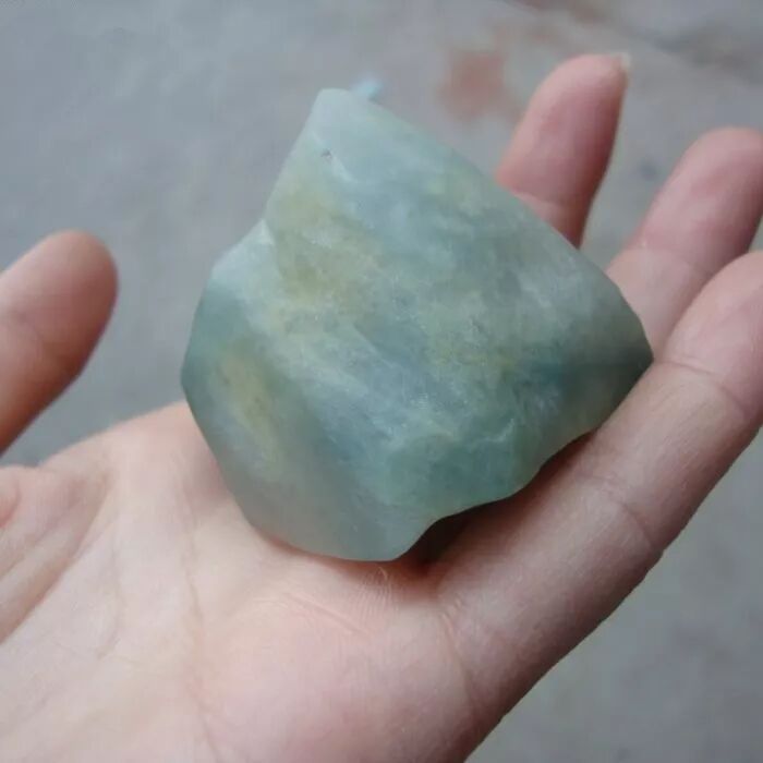 6200拿下全剥皮的翡翠明料，记录“凤凰”诞生记，是否逆袭？