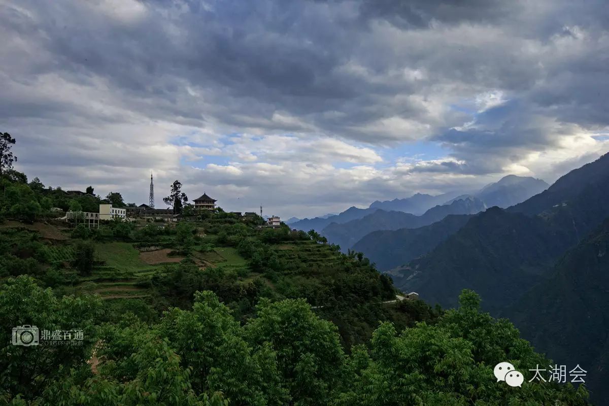 福贡旅游景点大全图片