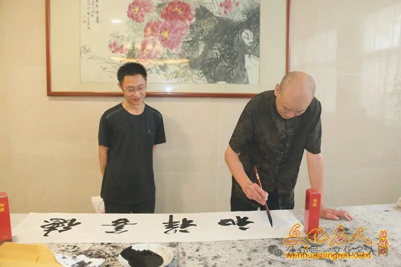 聚天下名人书画家杨晏铭文化名人网  聚天下名人画家冯幼芹文化名人网