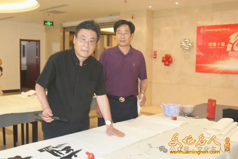 聚天下名人书画家杨晏铭文化名人网  聚天下名人画家冯幼芹文化名人网