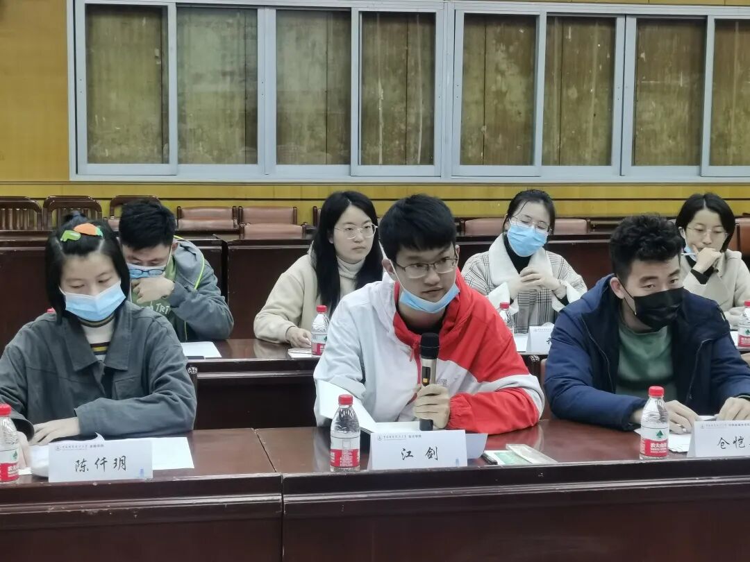 寒假动态思想汇报_寒假动态思想报告_寒假思想动态