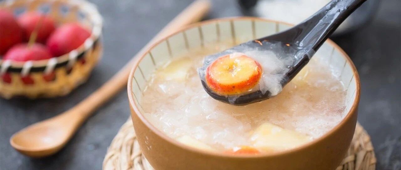 冬季干燥，别忘了给宝宝来一碗软糯清甜的汤羹补补水