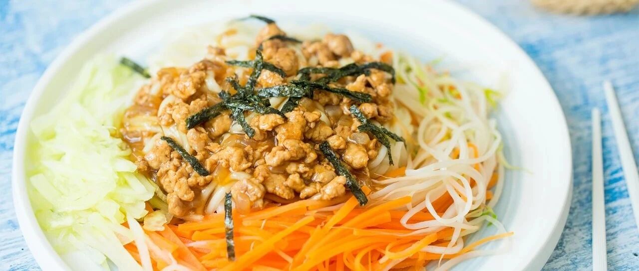 夏天来份清爽宜人的面食，真带劲！