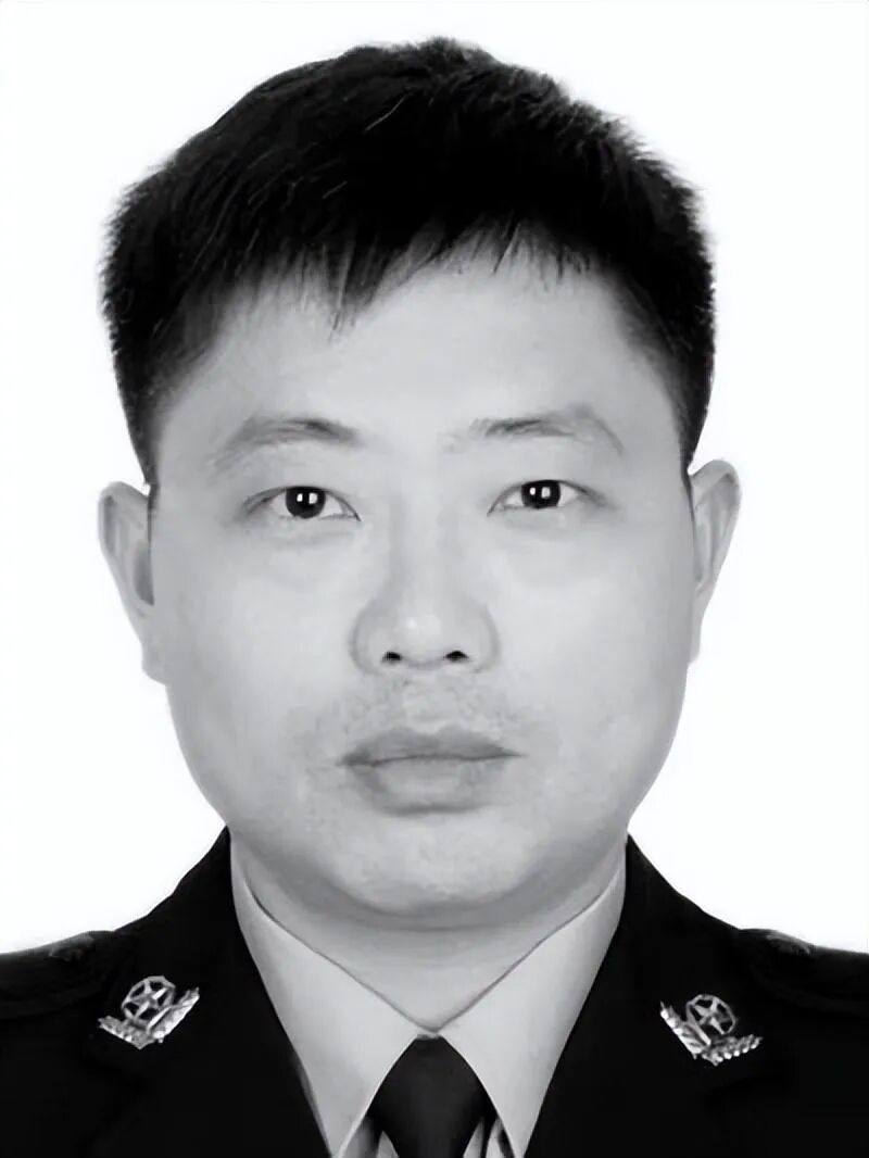 追记西华县公安局西夏亭派出所指导员叶敬才心中装满工作 肩上扛起