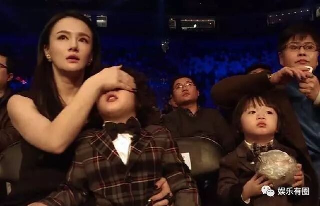 都说邹市明的老婆能“撑爆”礼服，可我却看到了她最美的一面！（组图） - 6