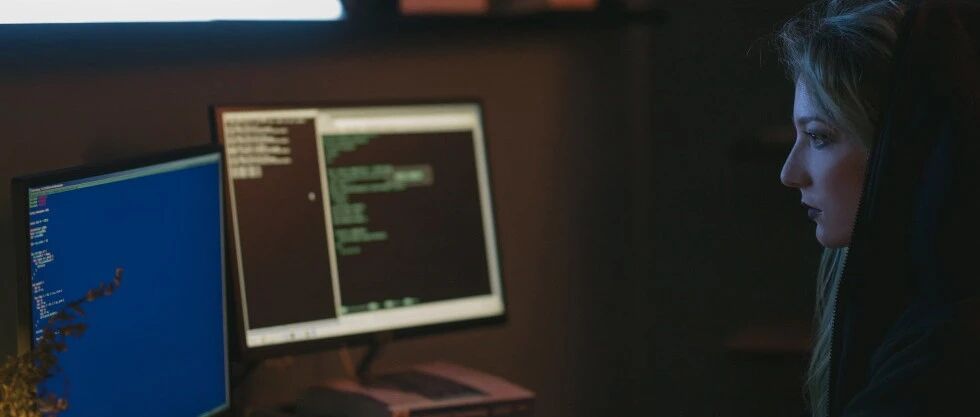 996加班骗局被揭穿，背后真相值得深思！