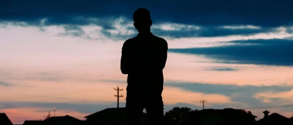 “钉钉打卡神器”开发者被判五年半！