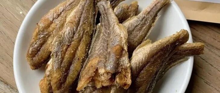 宁波特产！超好吃的炭烤网红小黄鱼！好吃营养、咸香酥脆，酥到骨头都是香的！