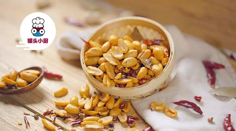 微波炉快手麻辣花生！非油炸照样酥到没朋友~