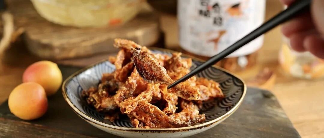 一口上瘾的网红鱼皮，香脆微辣！追剧、下酒都一级棒
