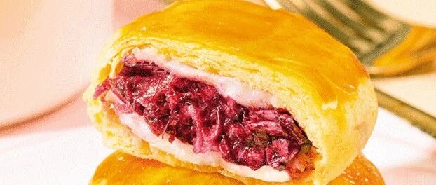 每年爆卖1,00,000枚的鲜花饼，刘涛、汪涵都被TA折服！清新不甜腻，简直是神仙的味道