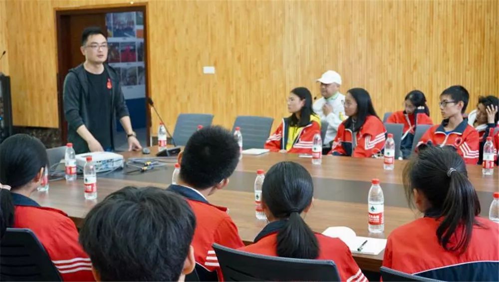 海宁宏达高级中学_海宁宏达高级中学学费_海宁宏达高级中学官网