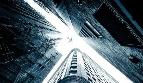 始终保持危机感：逆水行舟，不进则退！