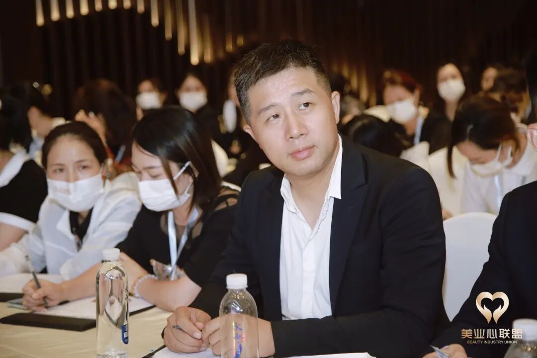 葆蒂兰国际集团董事长携部分高管参加由“美业心联盟”举办的贵州龙场悟道线下学习立志大会